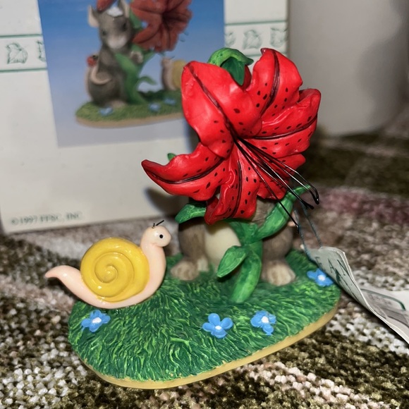 Fitz & Floyd Charming Tails “Peek A Boo In The Posies” Special Edition - 1998 - Picture 3 of 11